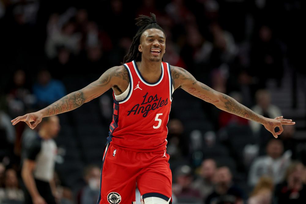 立于网球顶 立于网球顶