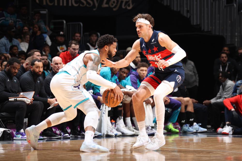 制造威胁 制造威胁