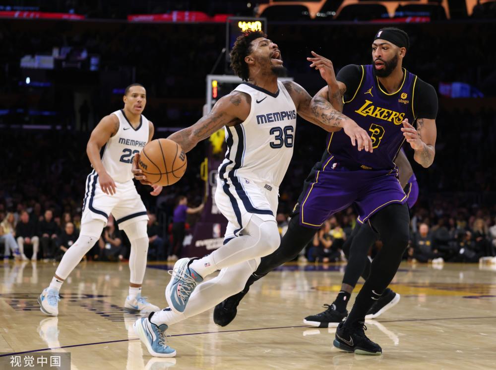 出他有亮眼 出他有亮眼